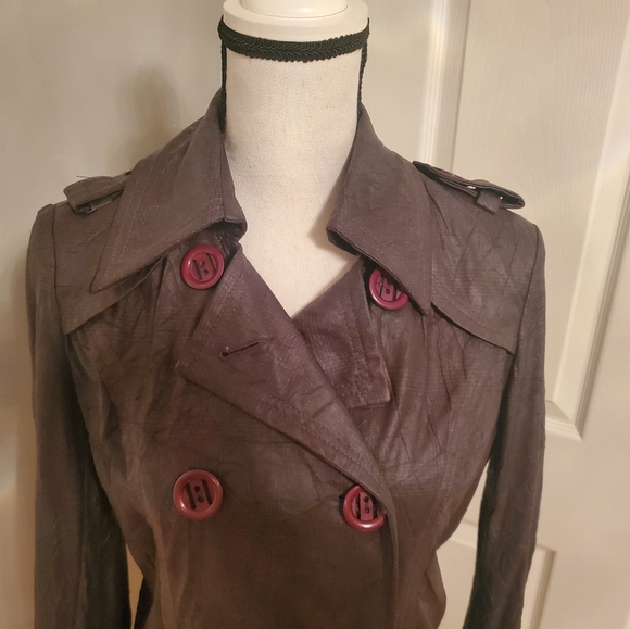 Women's Light Jacket. Brown color. Size Small - Picture 2 of 10